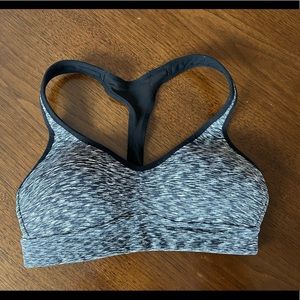 Lululemon sports bra. Size 4